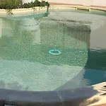 O'wazo, Jolie Maison, Piscine بيت للعطل