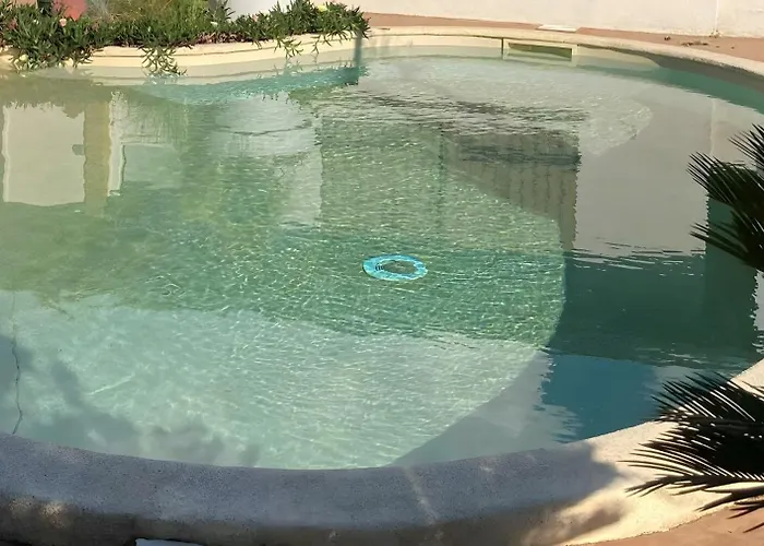 O'wazo, Jolie Maison, Piscine Nyaraló