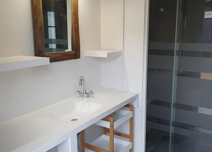 O'wazo, Jolie Maison, Piscine Nyaraló Lanton