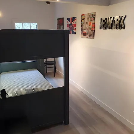 O'wazo, Jolie Maison, Piscine 펜션 랑통